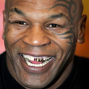 Mike-Tyson-Headbutted-by-Pet-Tiger